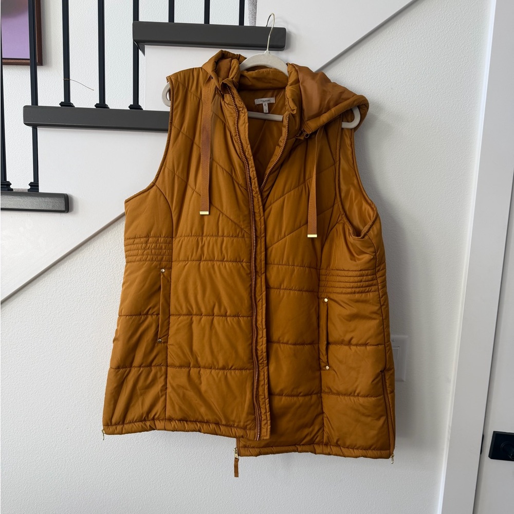 NWOT Maurices Gold Vest